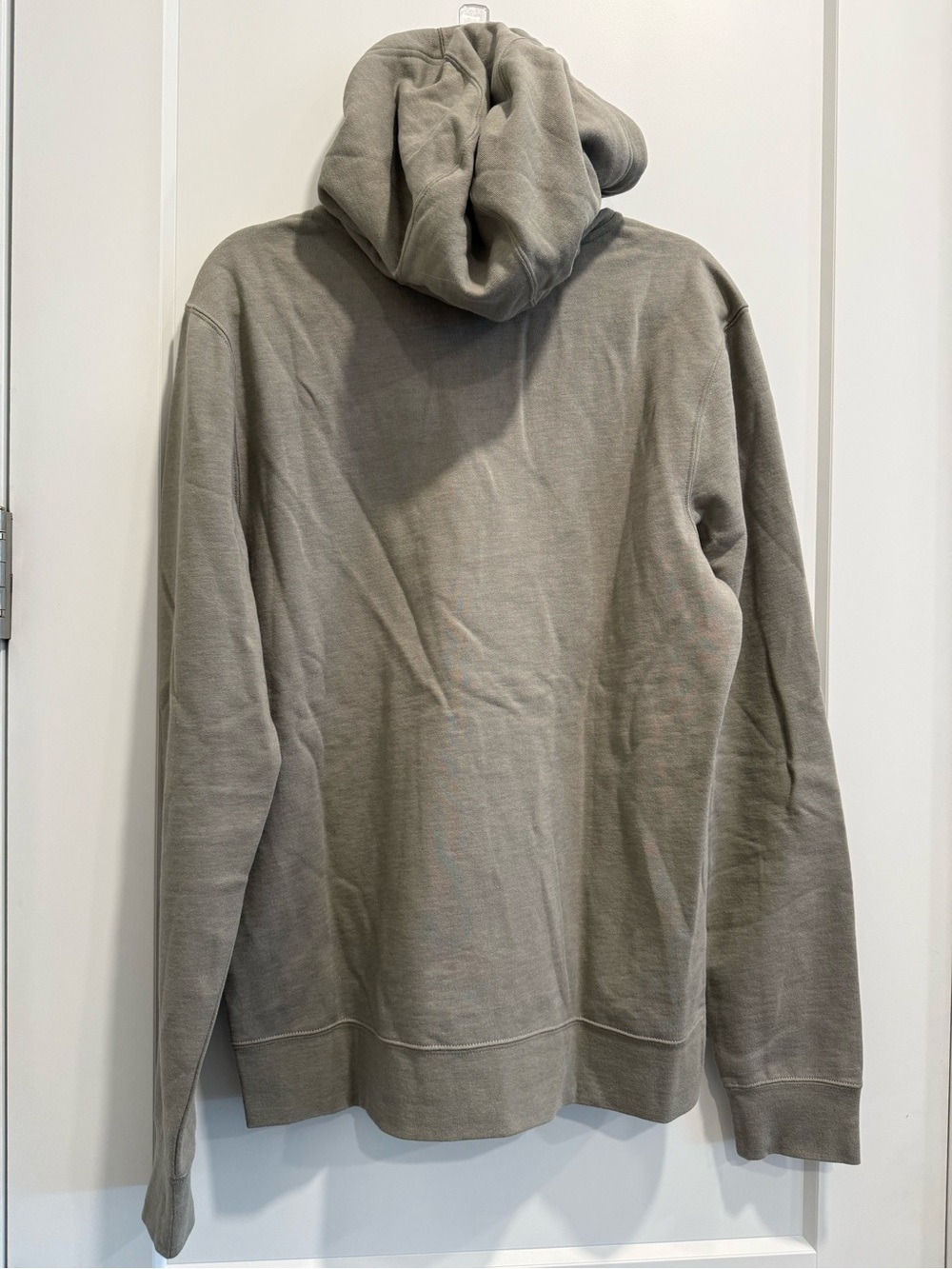 NWOT Marmot Light Gray Hoodie with Blue Mountain Graphic - Size M - Picture 7 of 7
